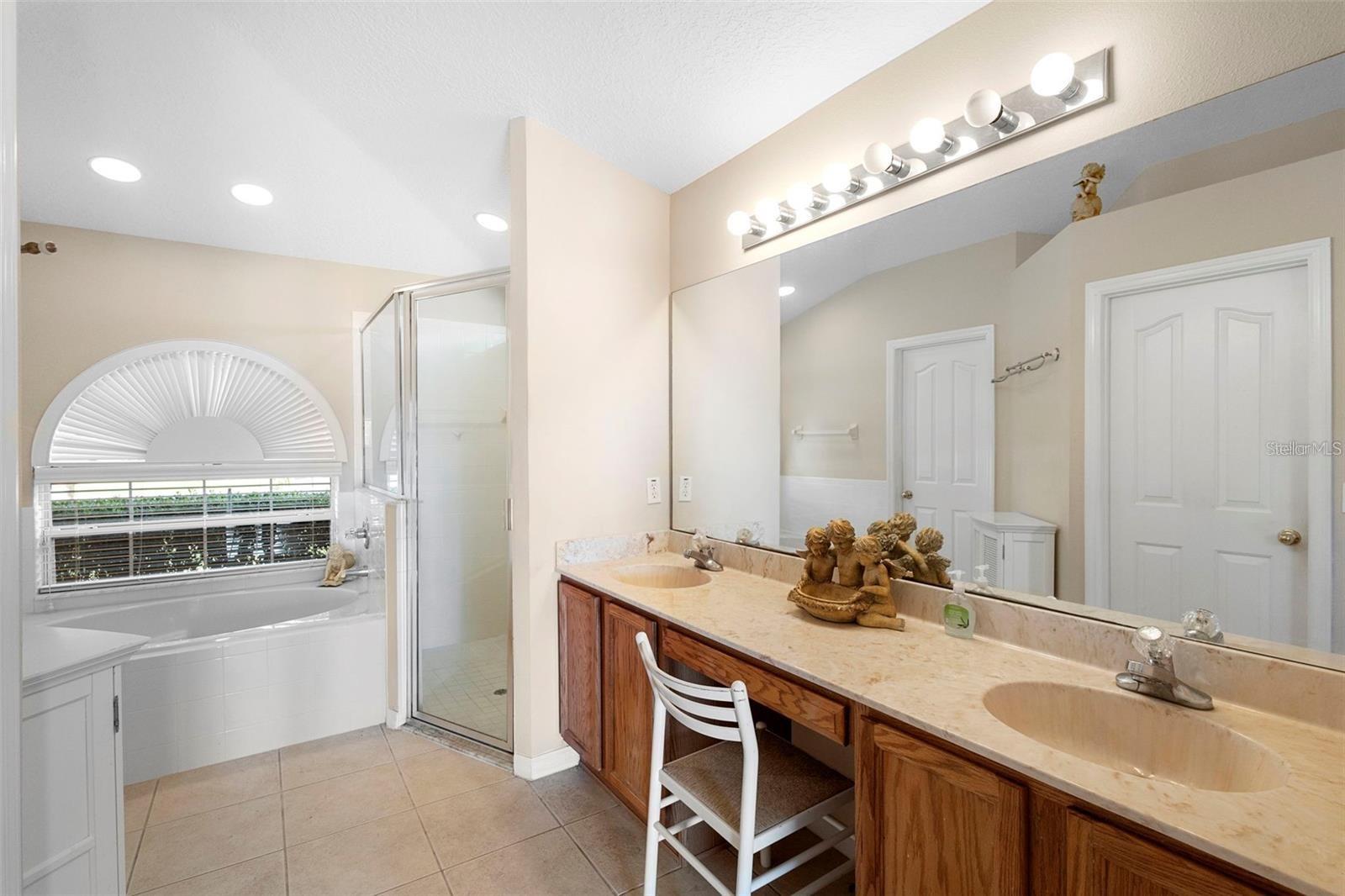 TWIN LAKES AT DELTONA UNIT 02 - Residential Lease