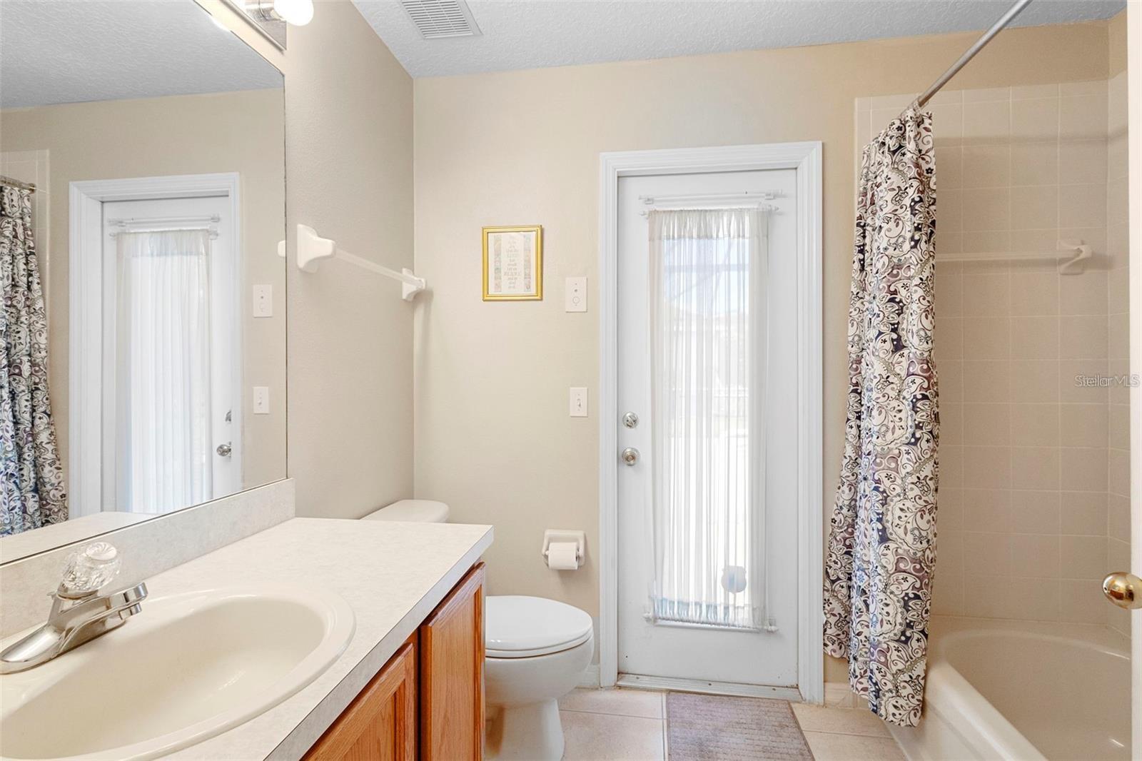 TWIN LAKES AT DELTONA UNIT 02 - Residential Lease