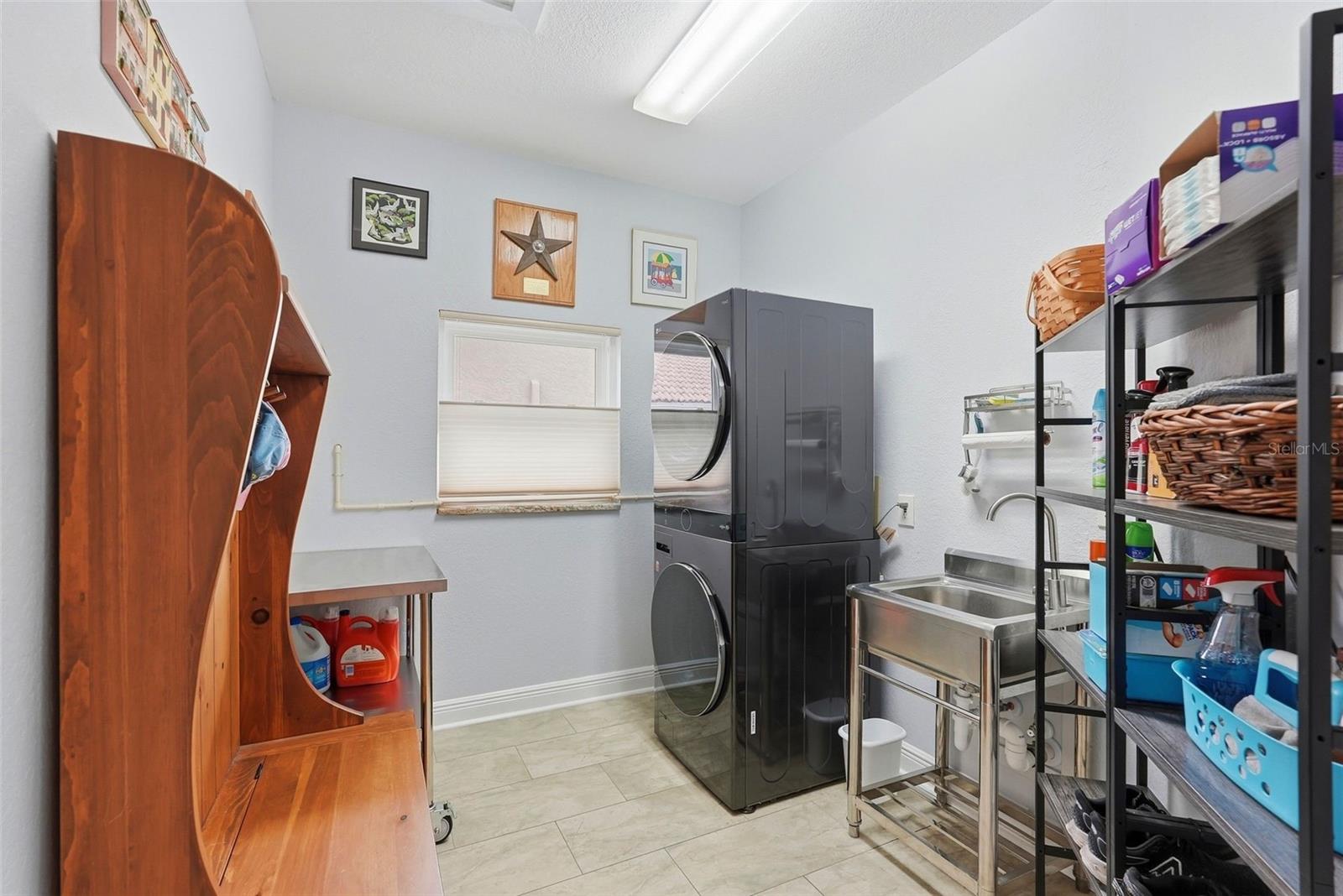 TIERRA VERDE UNIT 1 4TH REP - Residential
