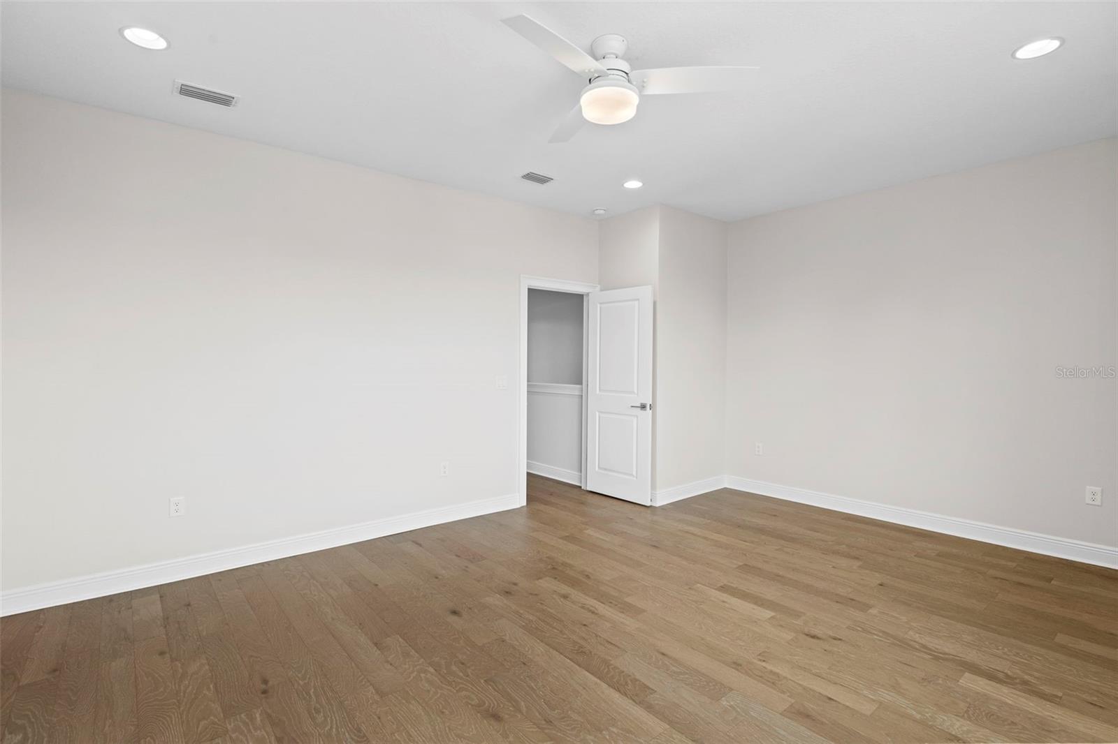 GARY PRICHER TWNHMS - Residential Lease