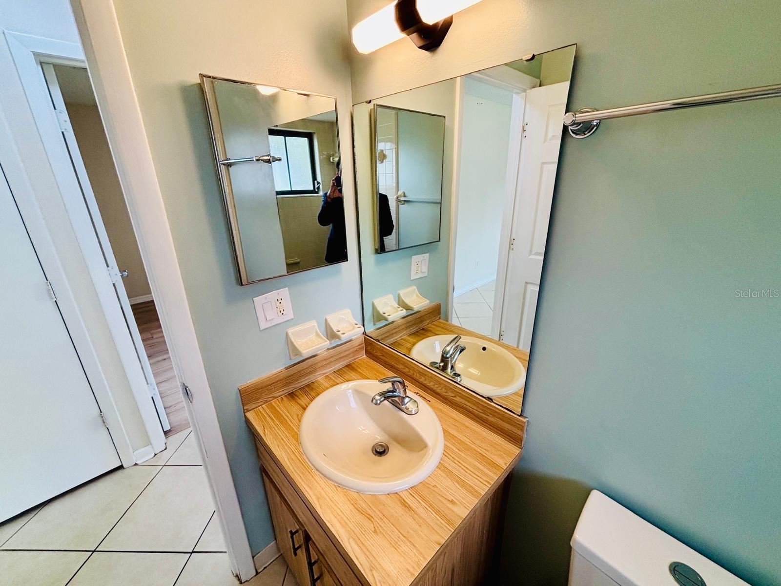 ARBOR RIDGE WEST - Residential Lease