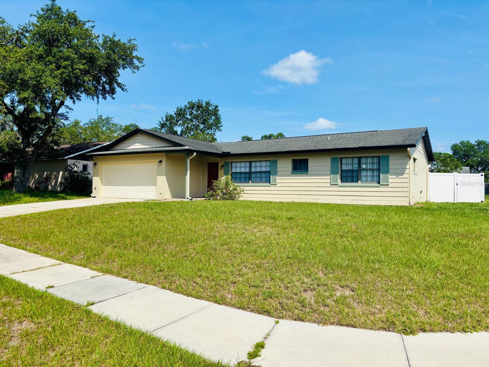 ARBOR RIDGE WEST - Residential Lease