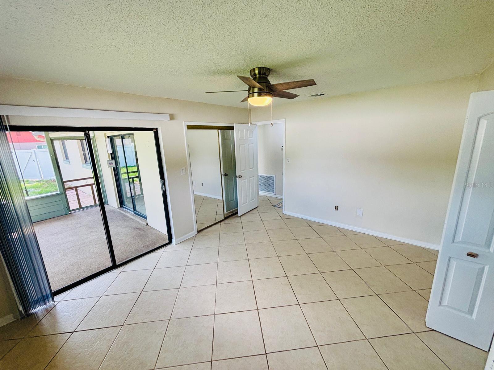 ARBOR RIDGE WEST - Residential Lease