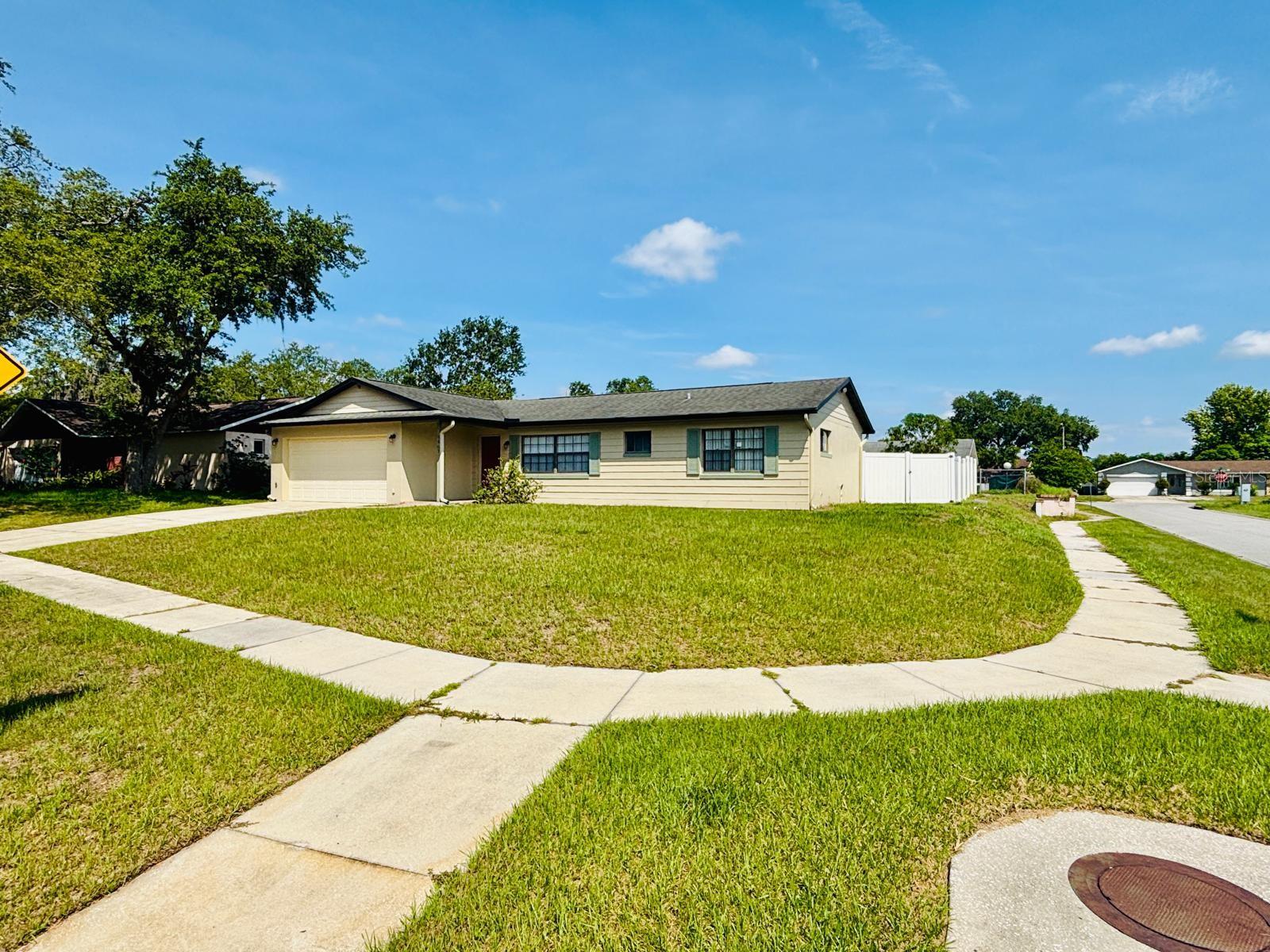 ARBOR RIDGE WEST - Residential Lease