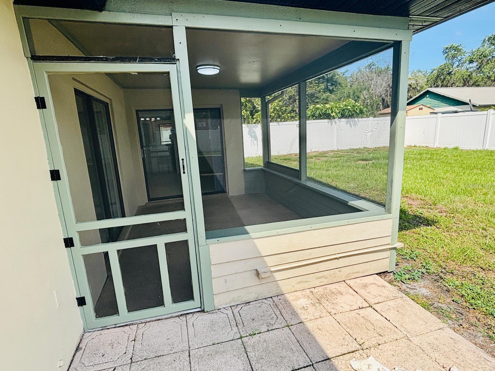 ARBOR RIDGE WEST - Residential Lease