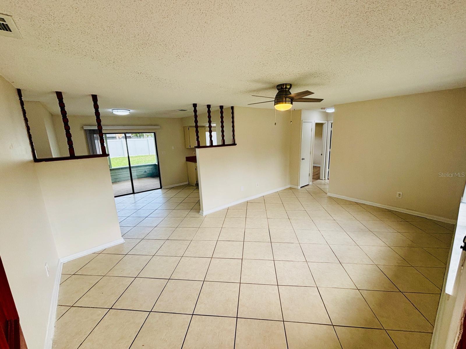 ARBOR RIDGE WEST - Residential Lease
