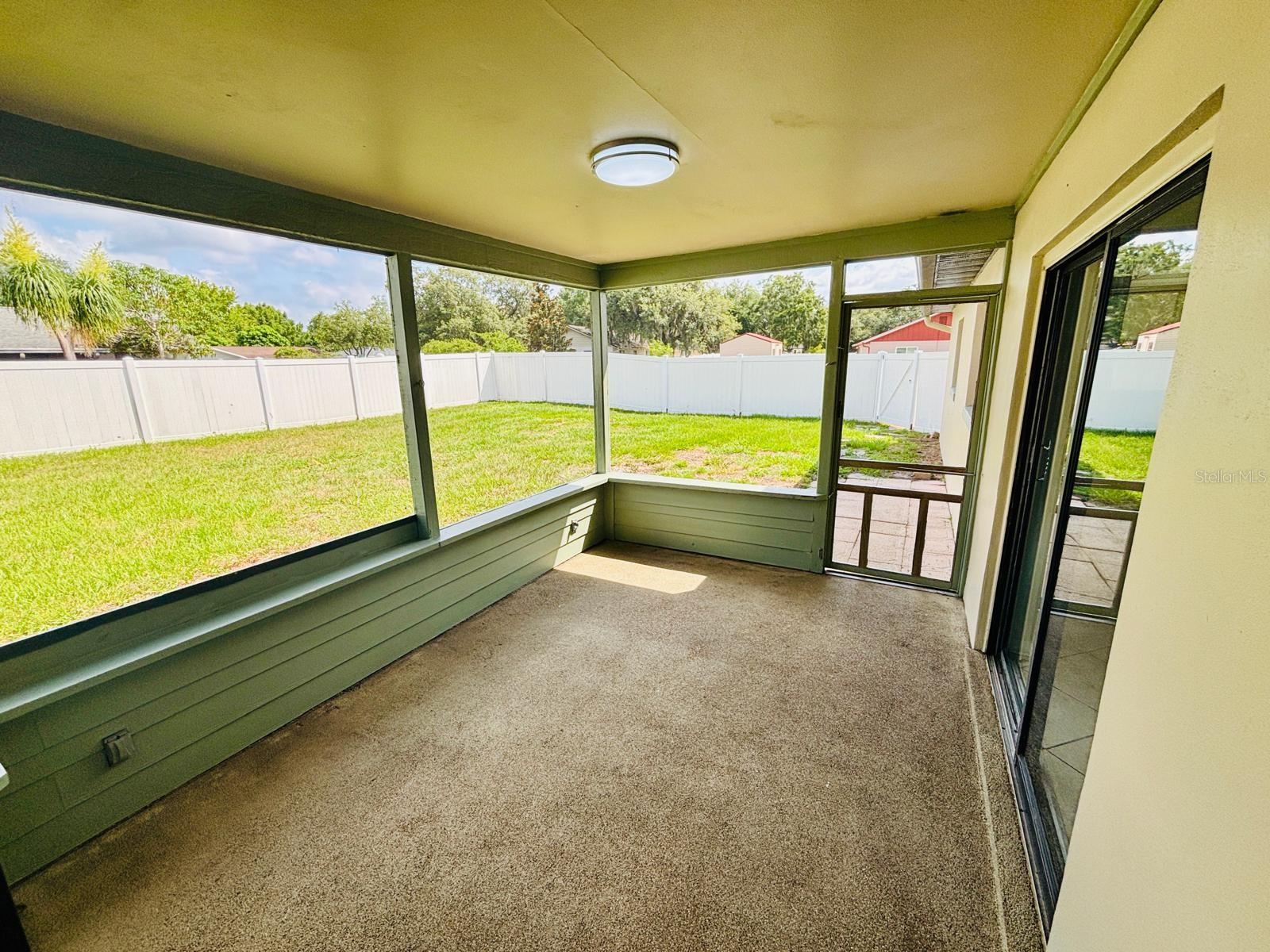 ARBOR RIDGE WEST - Residential Lease