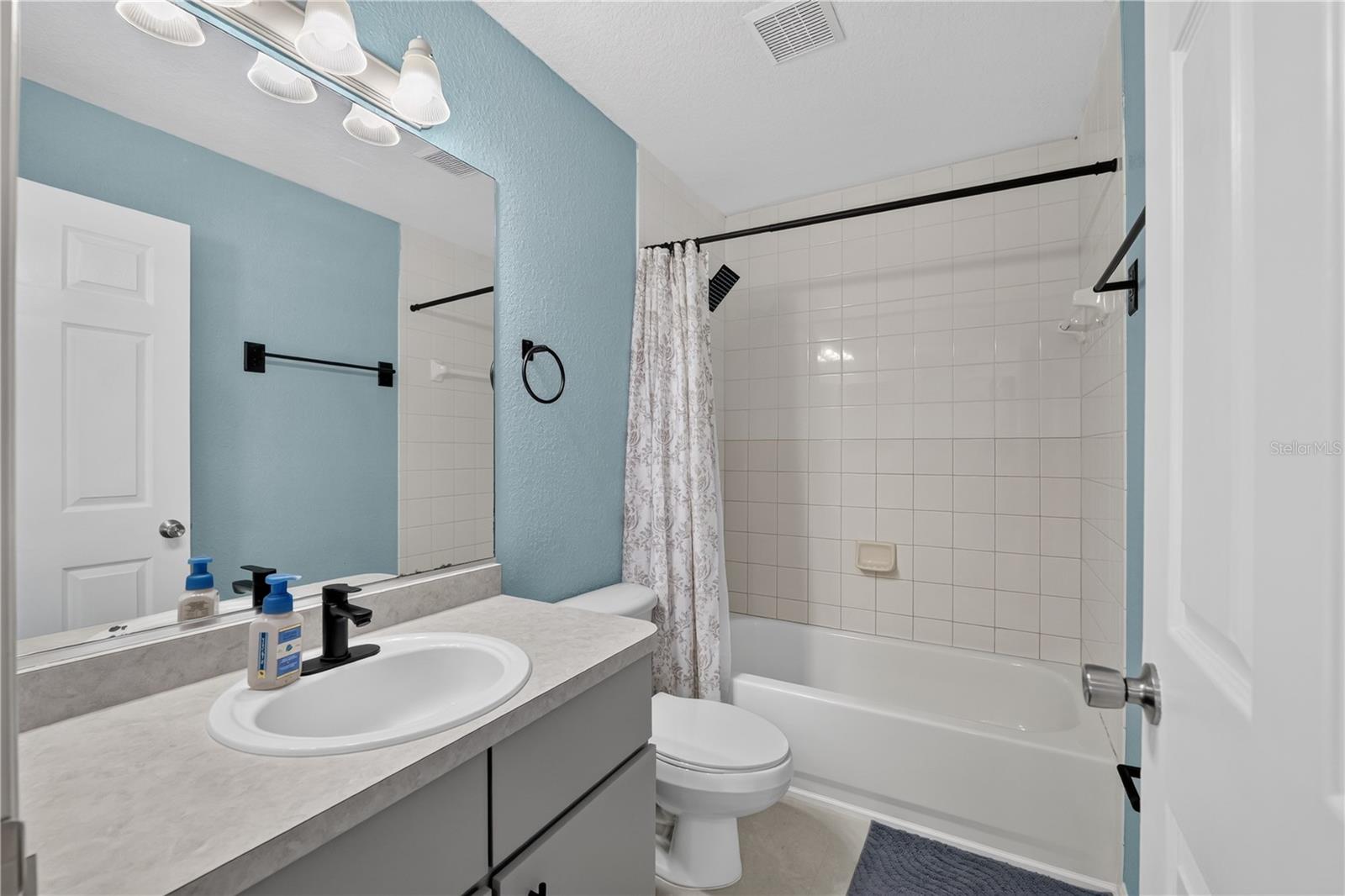 SILVER SPGS SHORES UN 21 - Residential