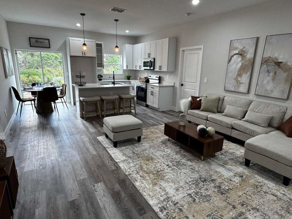 SEBRING HILLS SO - Residential