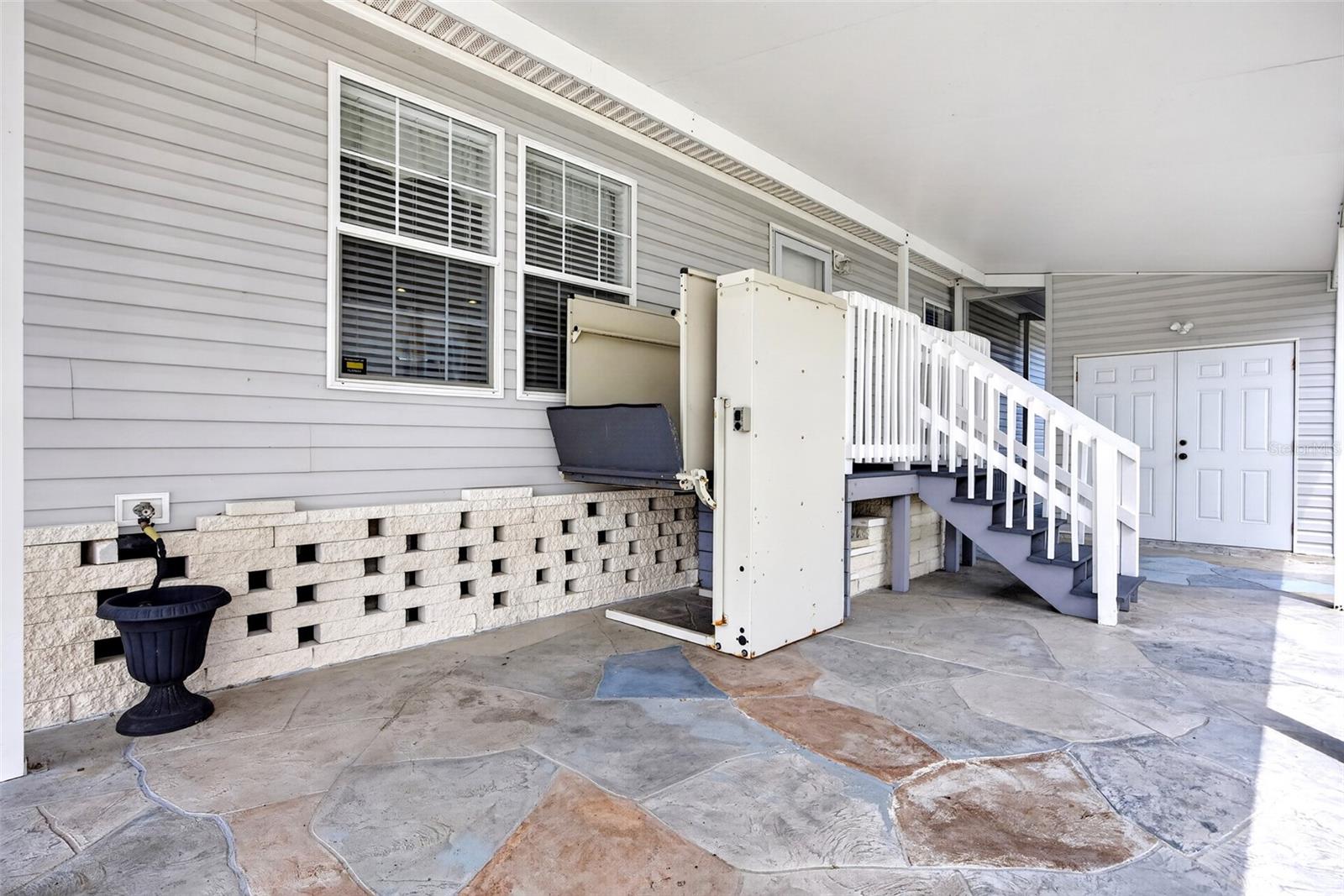 BURNT STORE COLONY MHP COOP - Residential