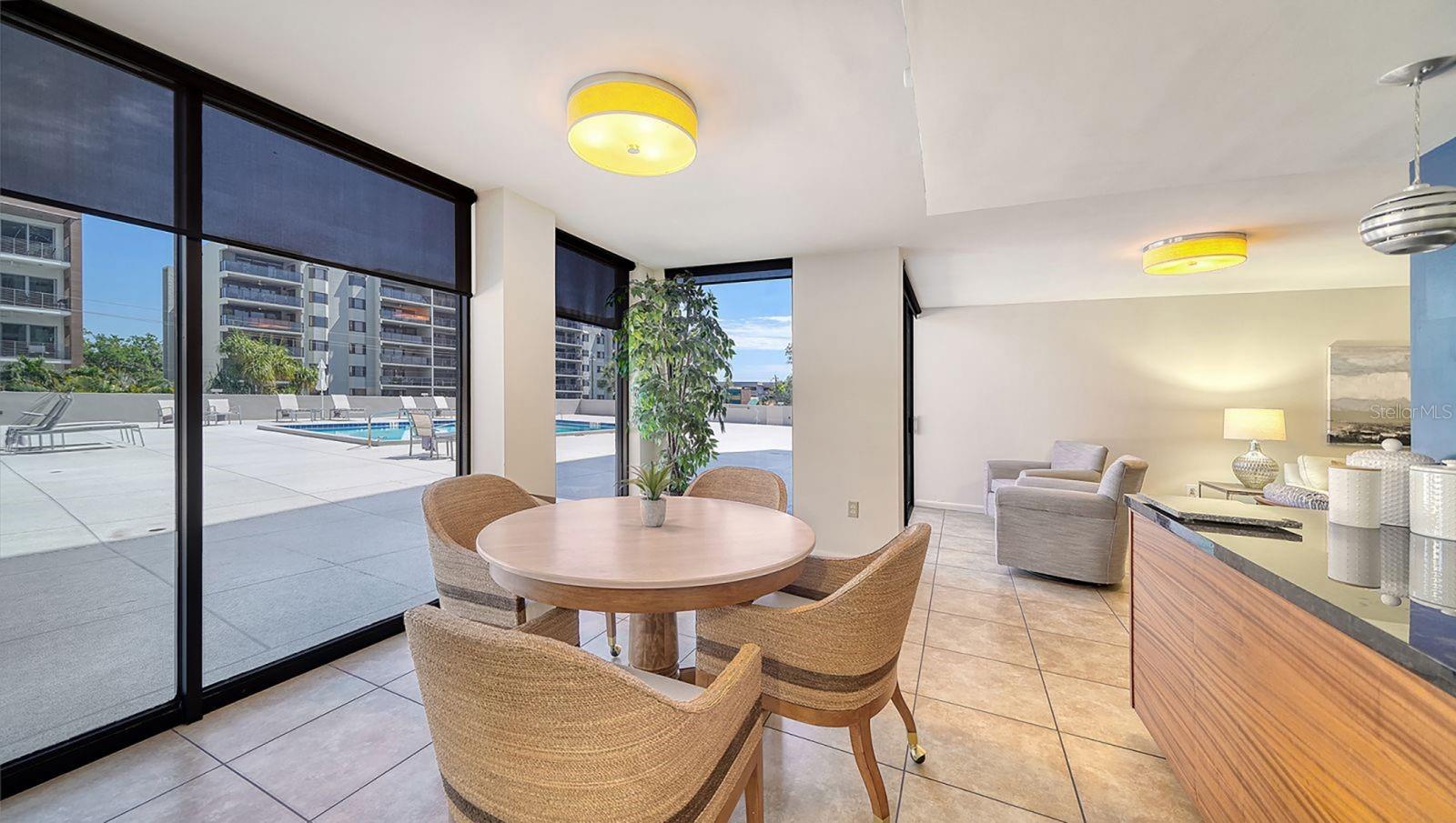 ESSEX HOUSE - Residential