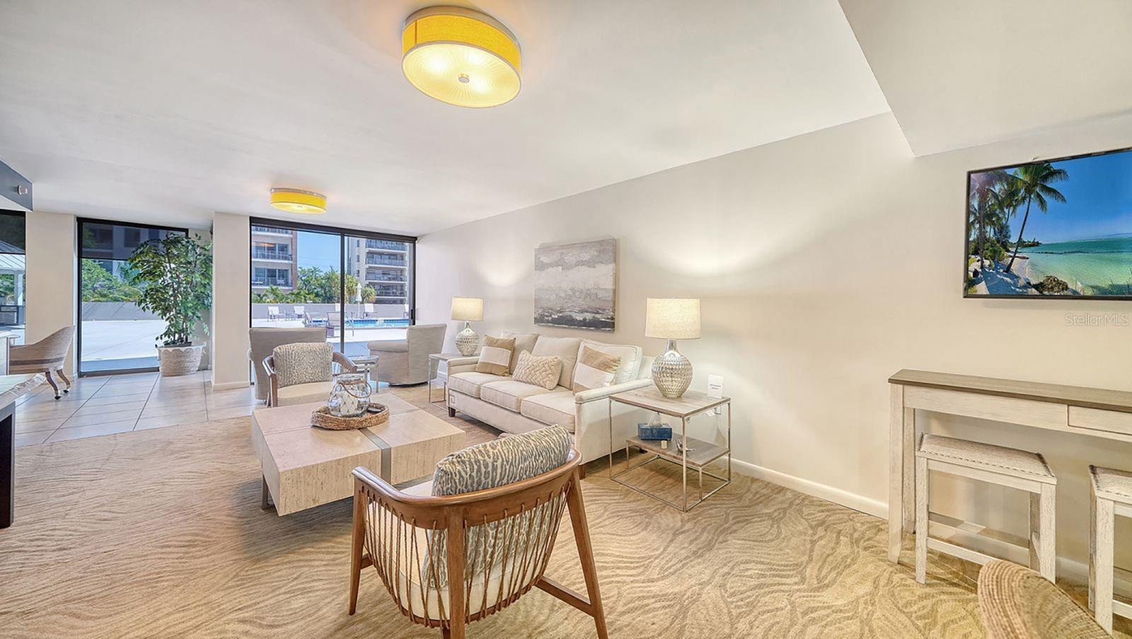 ESSEX HOUSE - Residential
