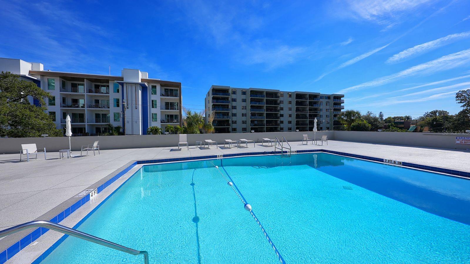 ESSEX HOUSE - Residential