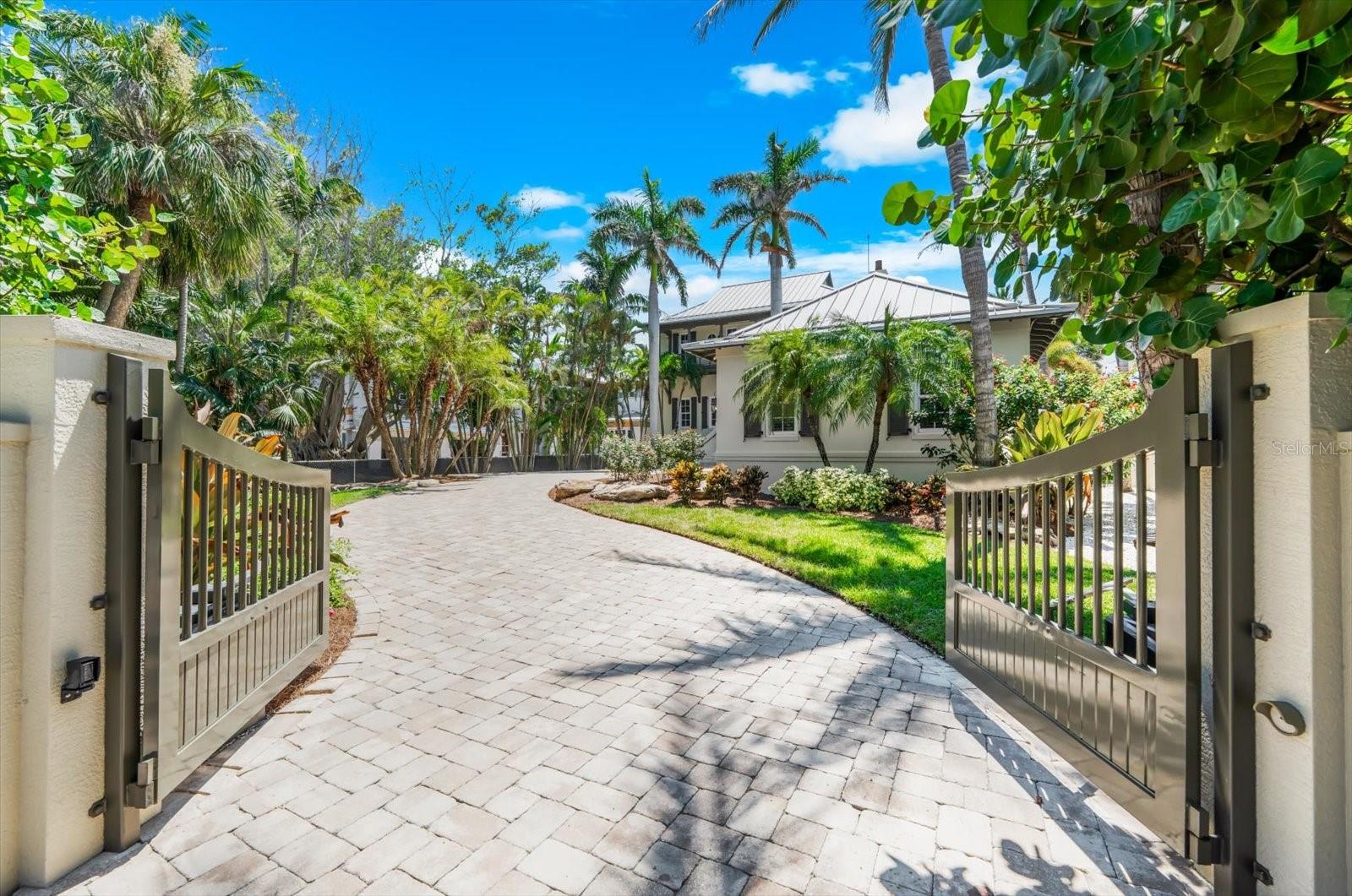 BELLEAIR BEACH UNIT 1 (UNRECORDED) - Residential