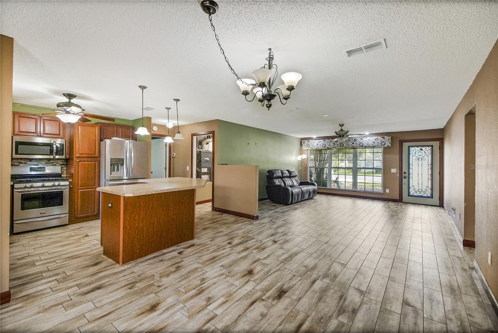 SPRING ARBOR VILLAGE - Residential
