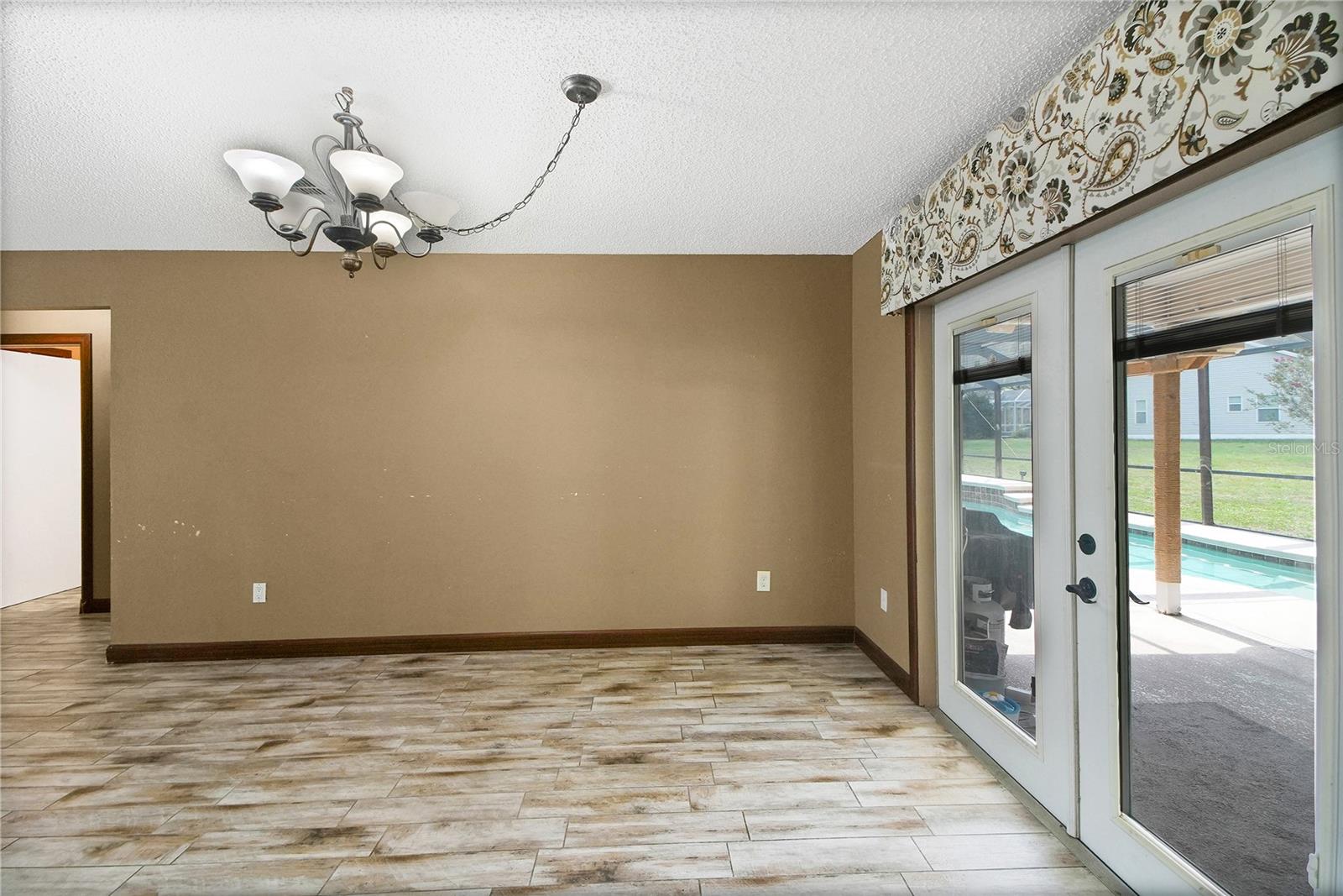 SPRING ARBOR VILLAGE - Residential
