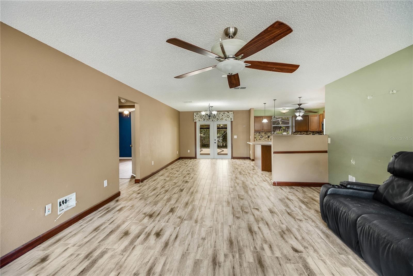 SPRING ARBOR VILLAGE - Residential
