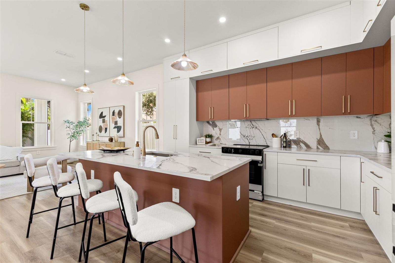 ALSTON HEIGHTS - Residential
