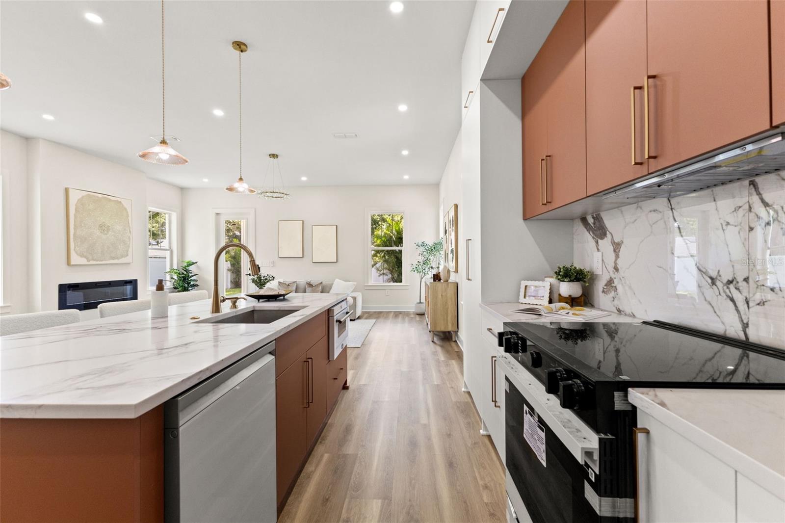 ALSTON HEIGHTS - Residential