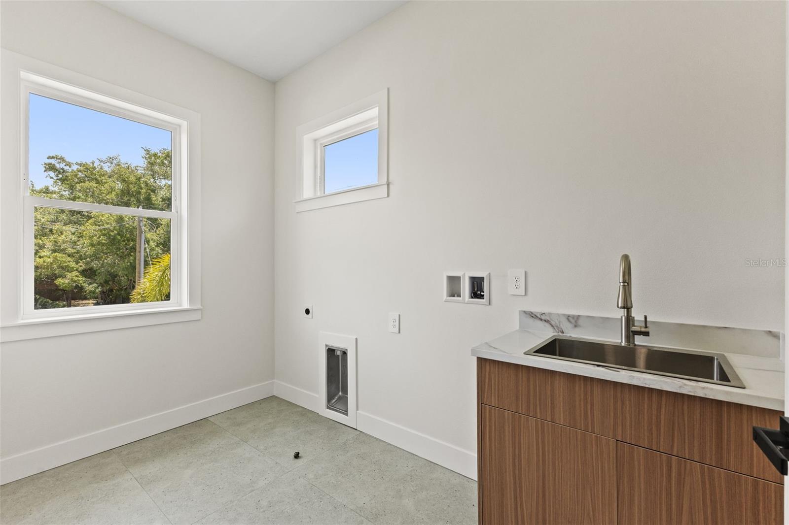 ALSTON HEIGHTS - Residential