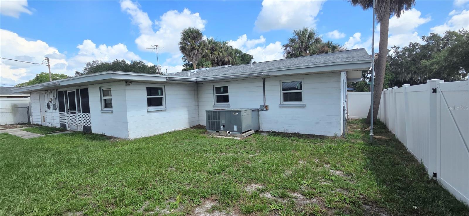 SOUTH FLORIDA TERRACE - Residential