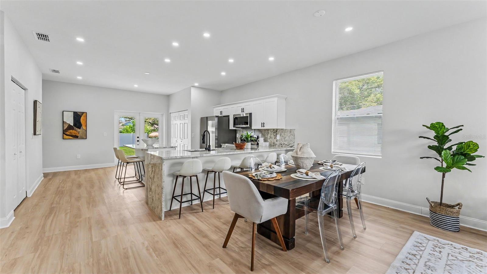 LAKE PARKER TERRACE SUB - Residential