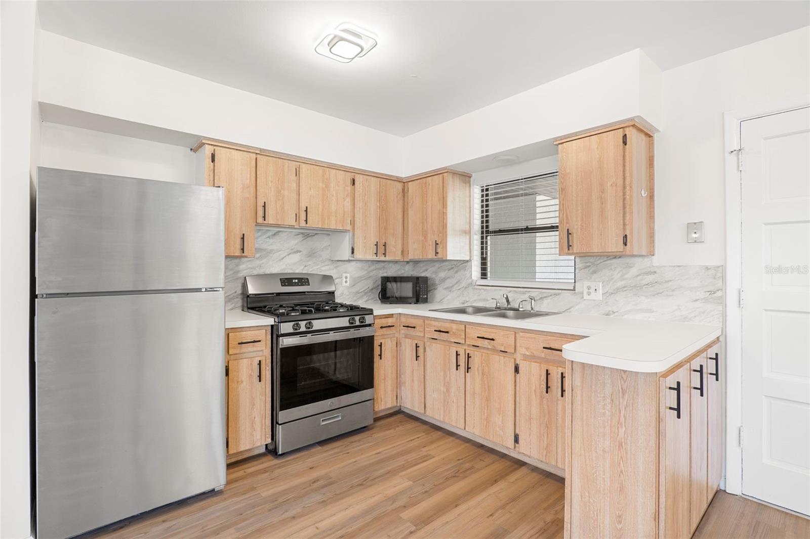 BOWE GARDENS SEC J 1 - Residential