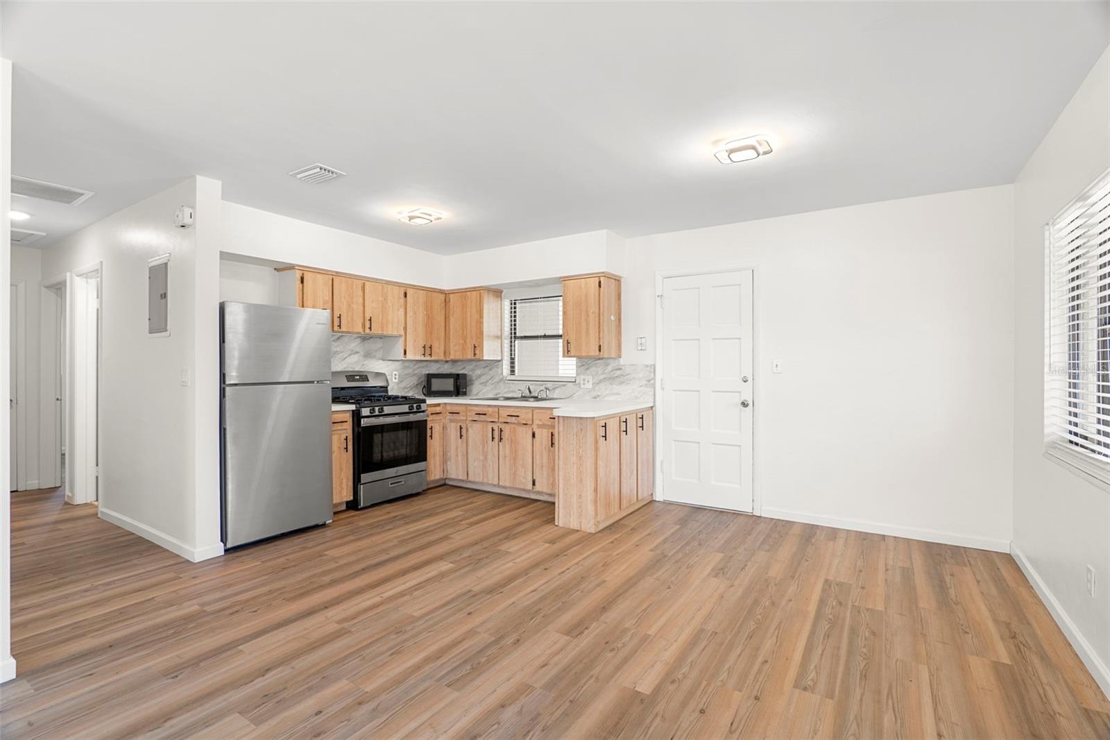 BOWE GARDENS SEC J 1 - Residential