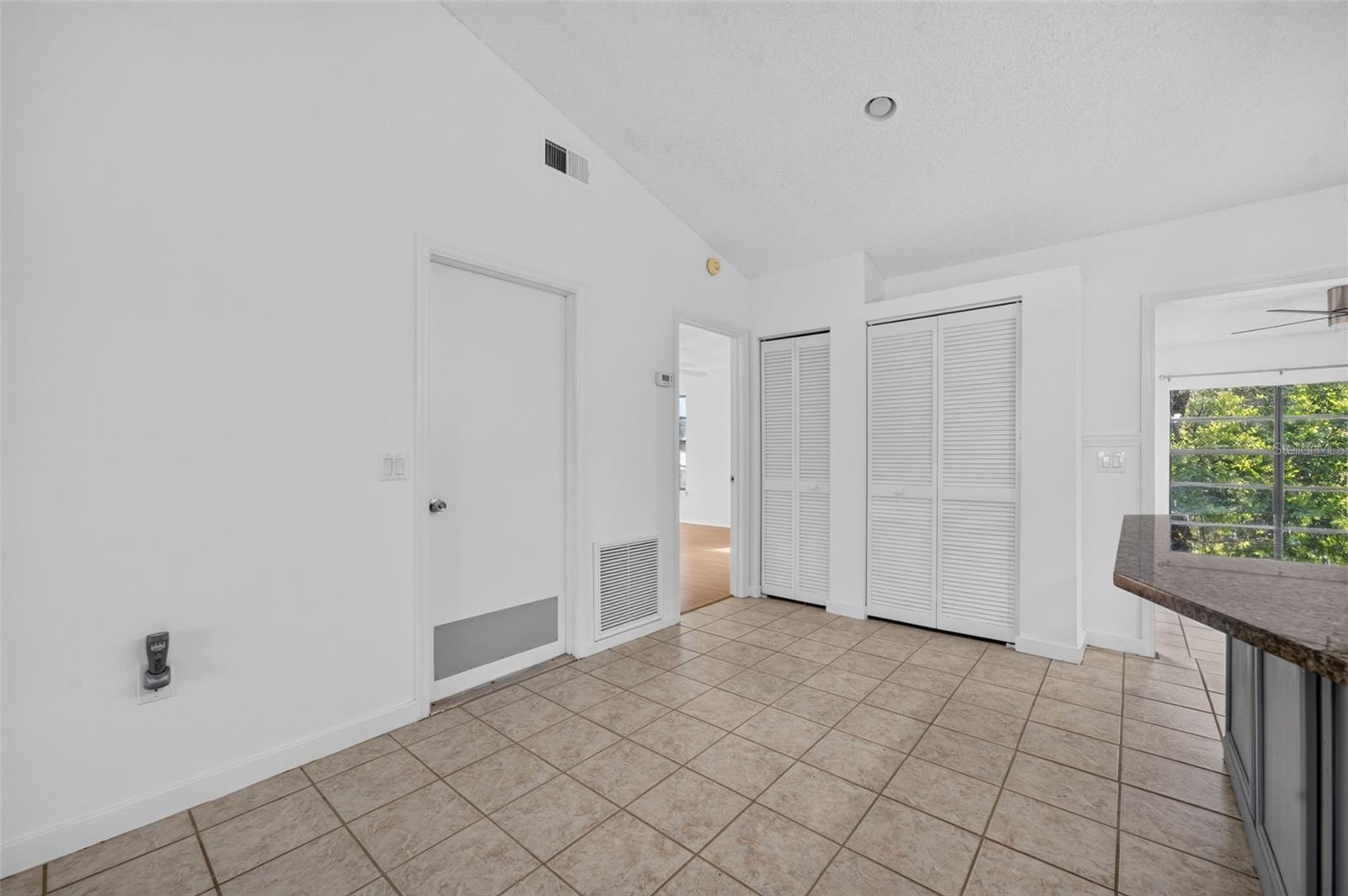 DELTONA LAKES UNIT 32 - Residential