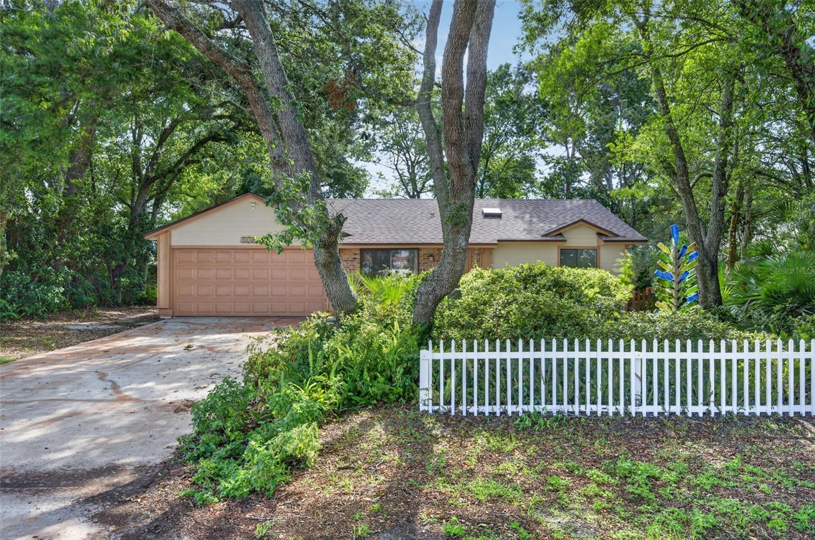 DELTONA LAKES UNIT 32 - Residential