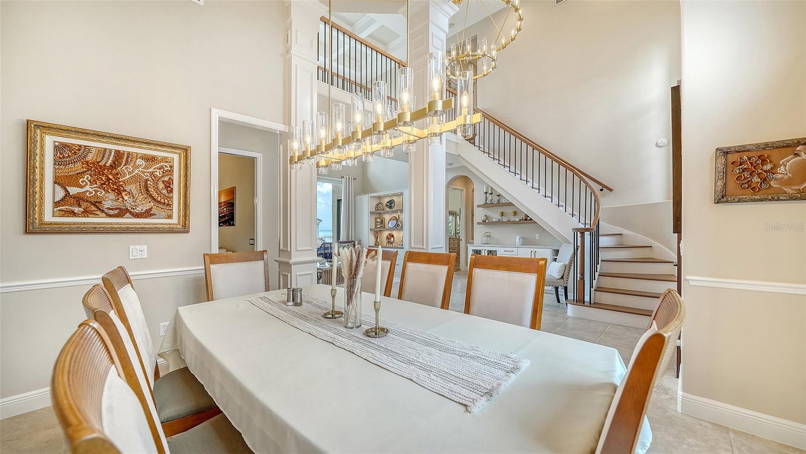 COUNTRY CLUB SHORES - Residential