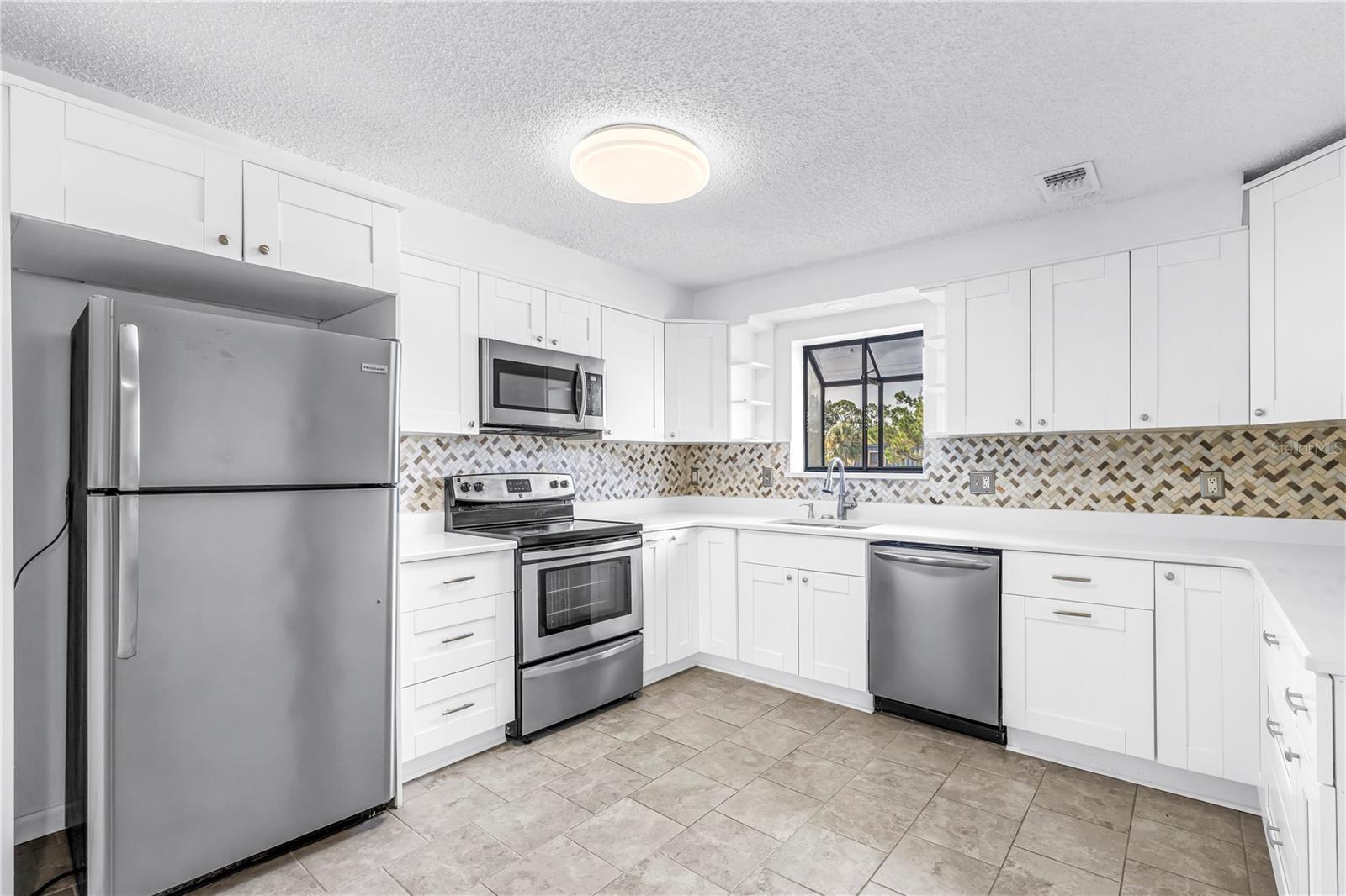 SWEETWATER TWNHM CONDO PH3 - Residential