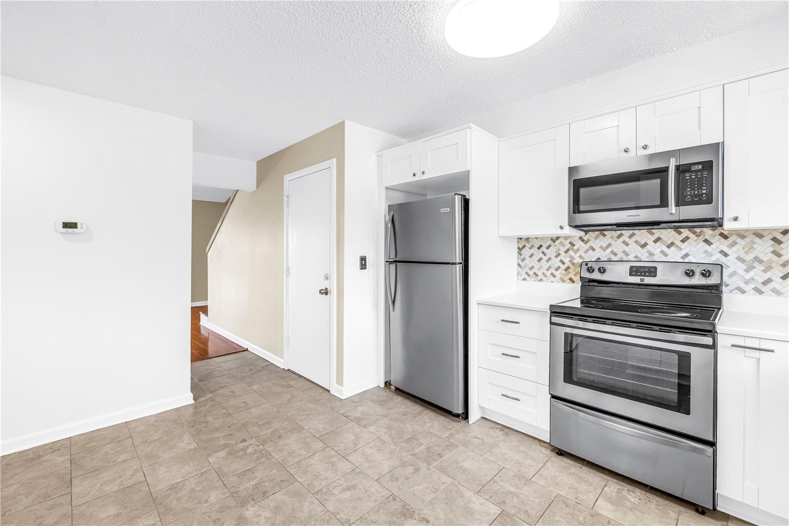 SWEETWATER TWNHM CONDO PH3 - Residential