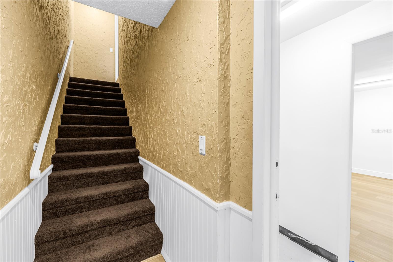 SWEETWATER TWNHM CONDO PH3 - Residential