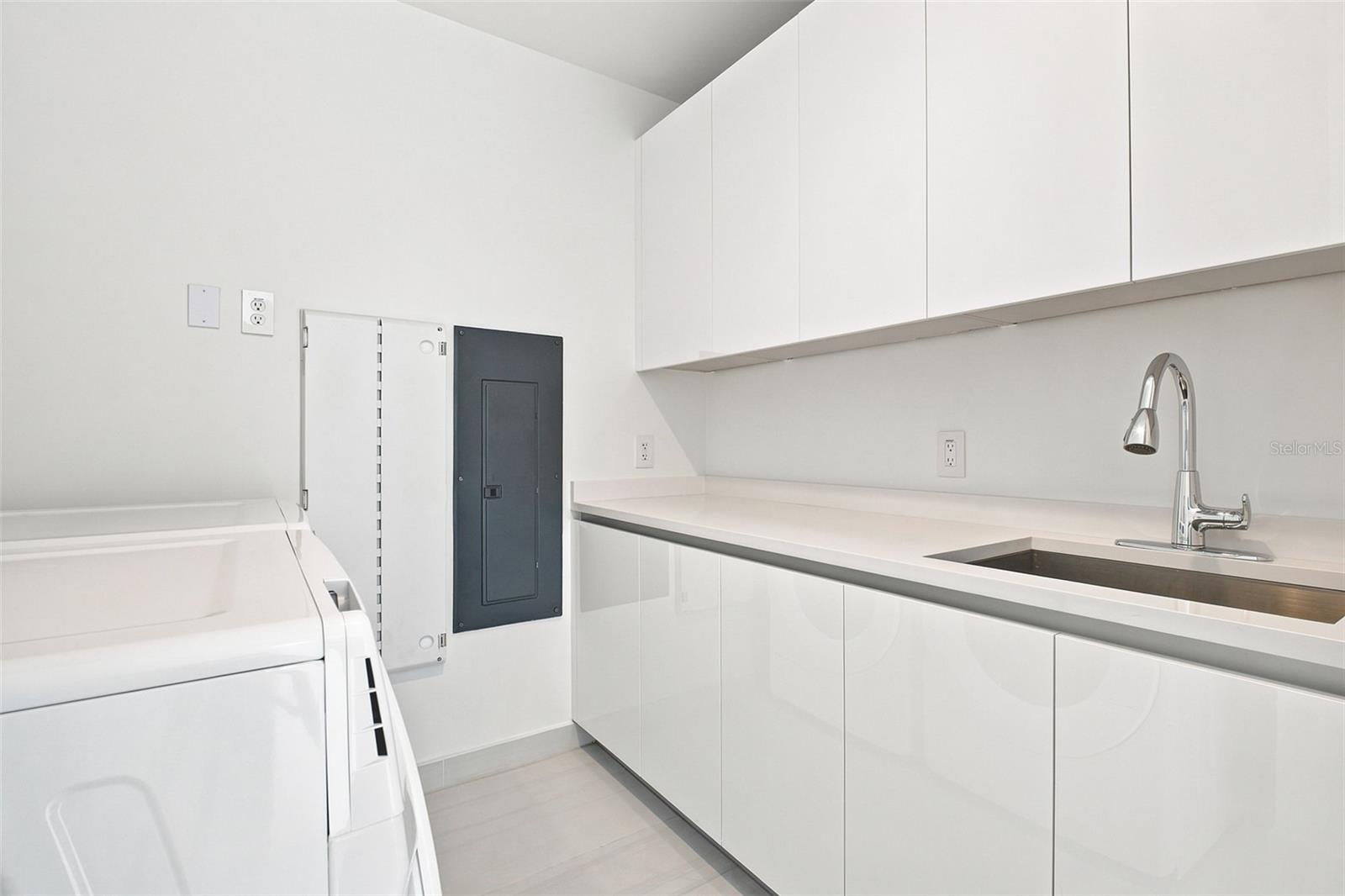 400 CENTRAL - Residential