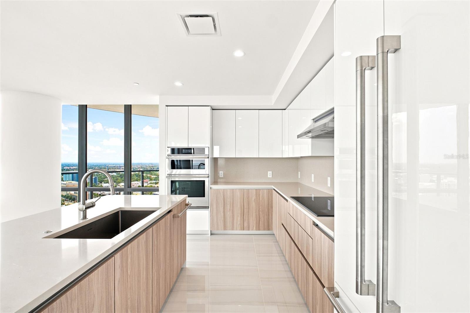 400 CENTRAL - Residential