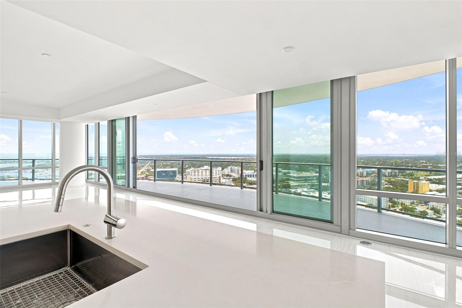 400 CENTRAL - Residential