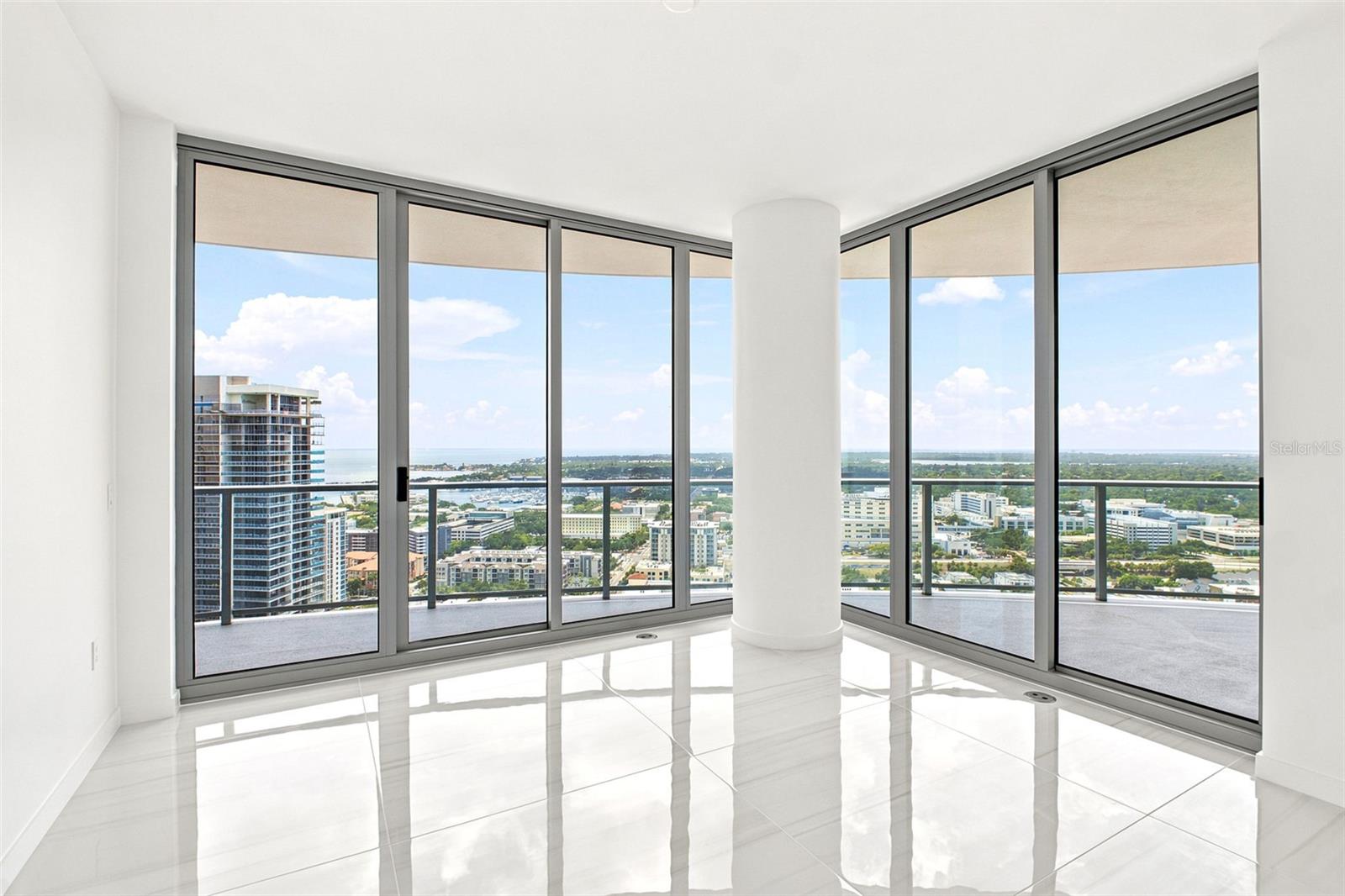 400 CENTRAL - Residential