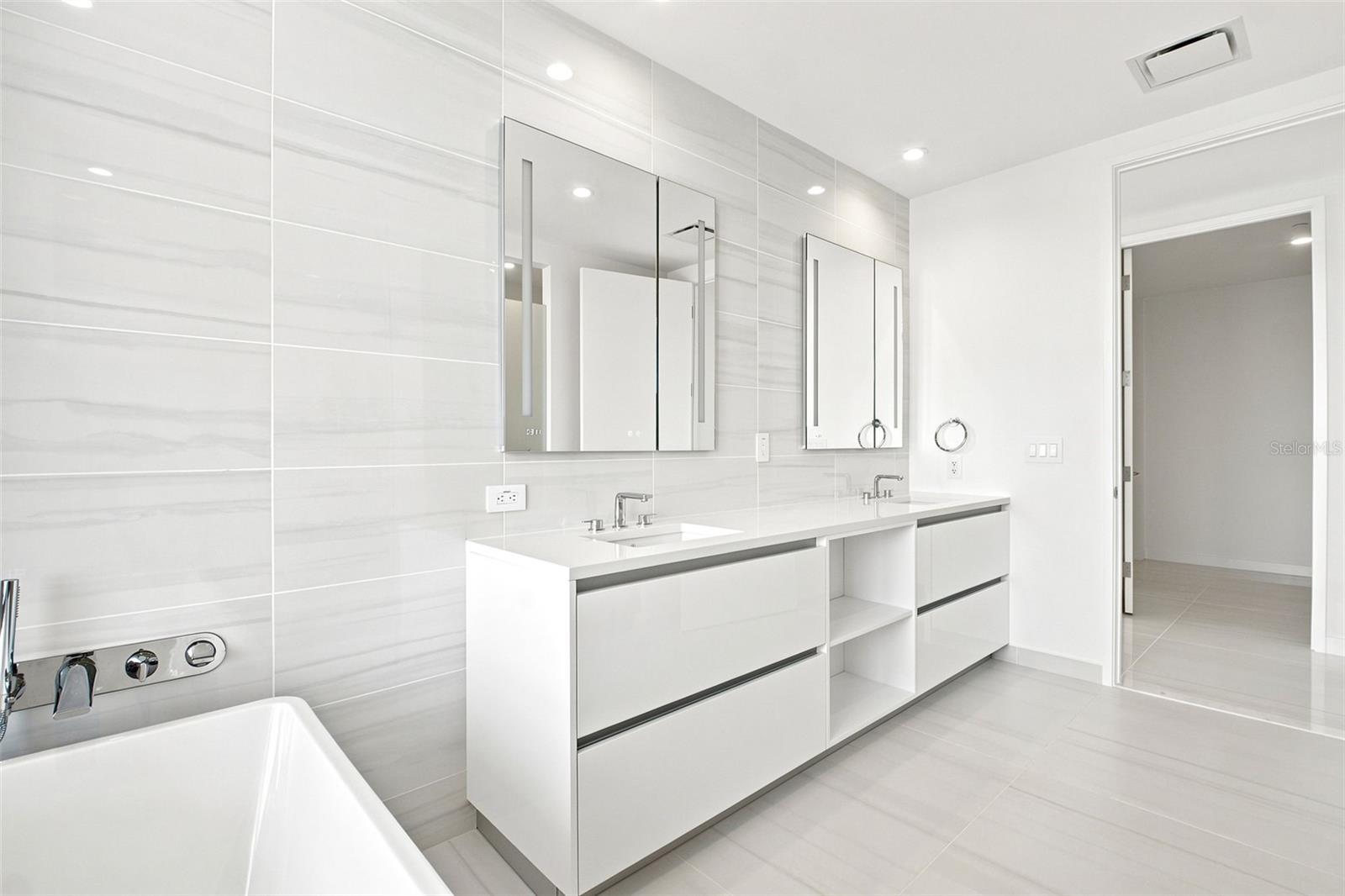 400 CENTRAL - Residential