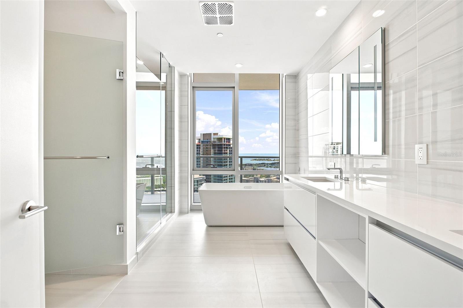 400 CENTRAL - Residential