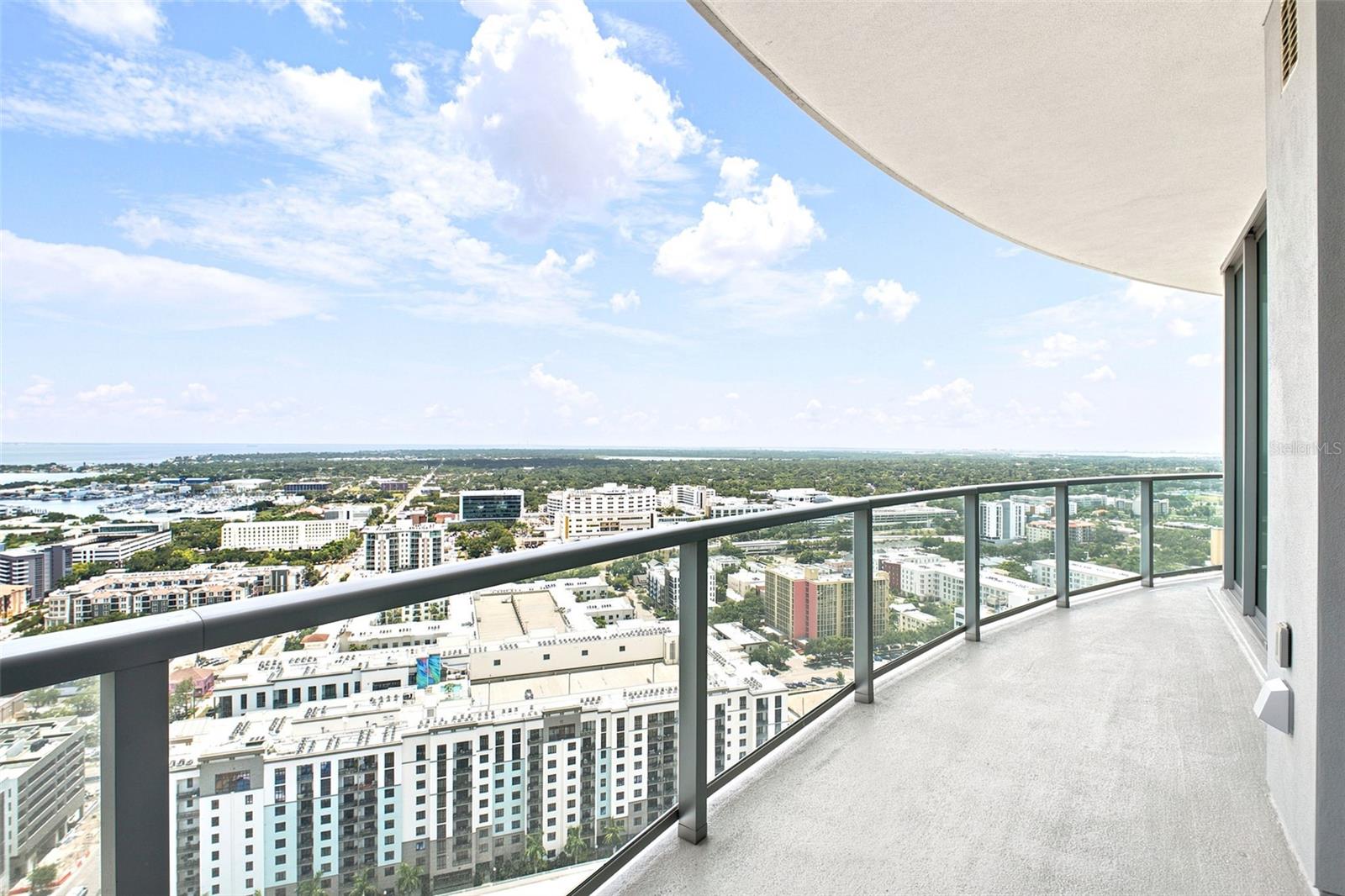 400 CENTRAL - Residential