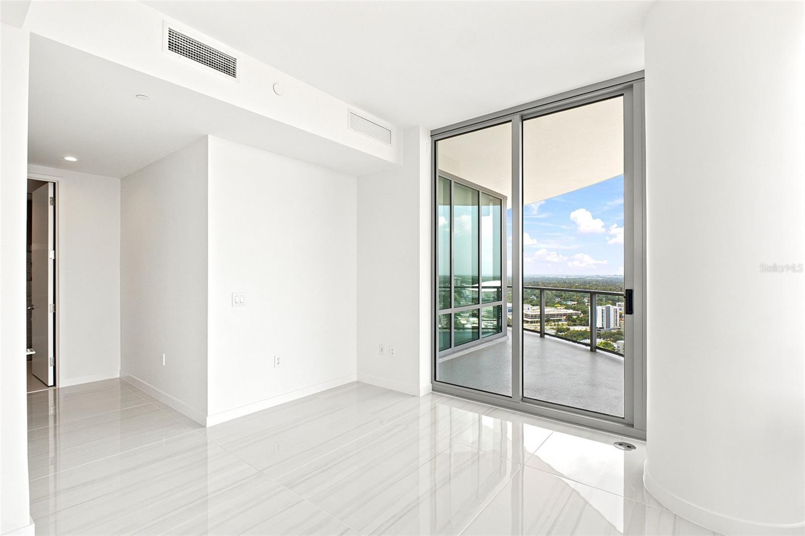 400 CENTRAL - Residential
