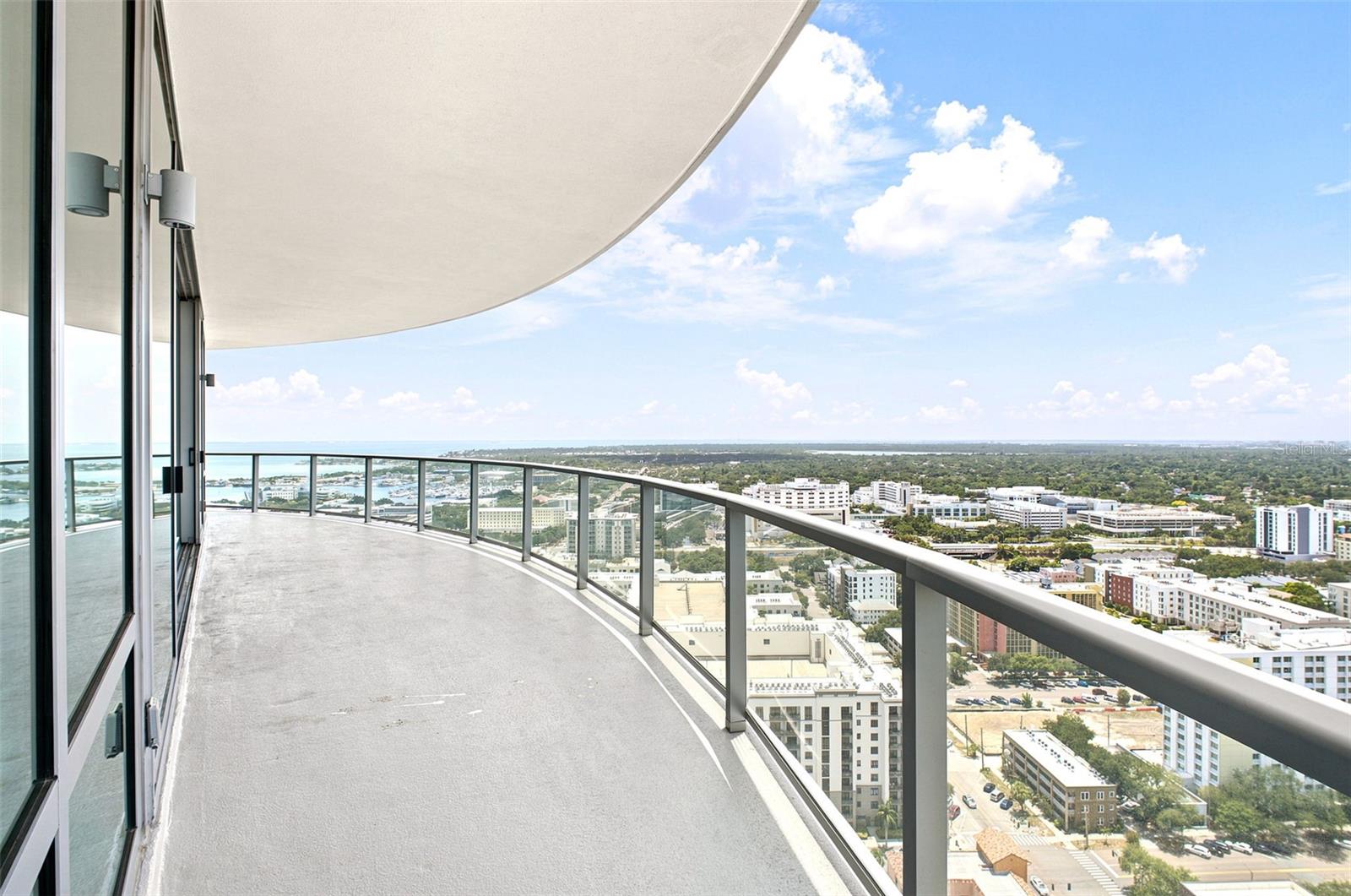 400 CENTRAL - Residential