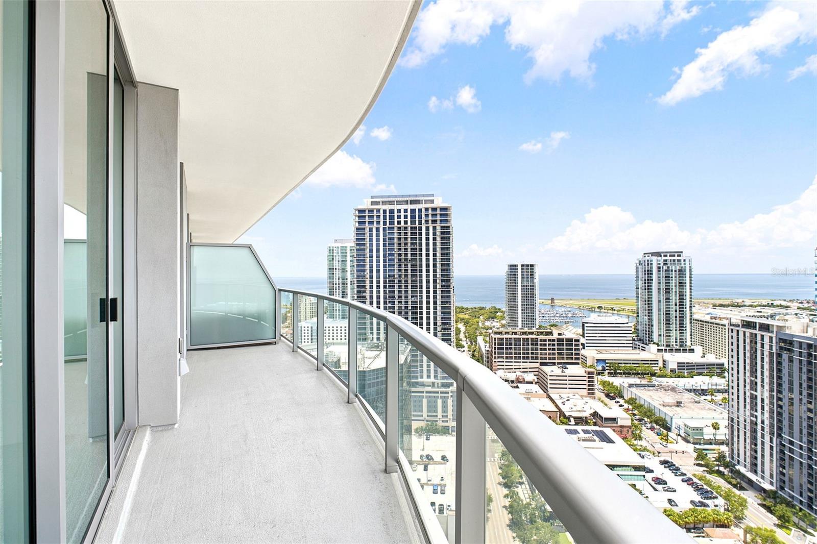 400 CENTRAL - Residential