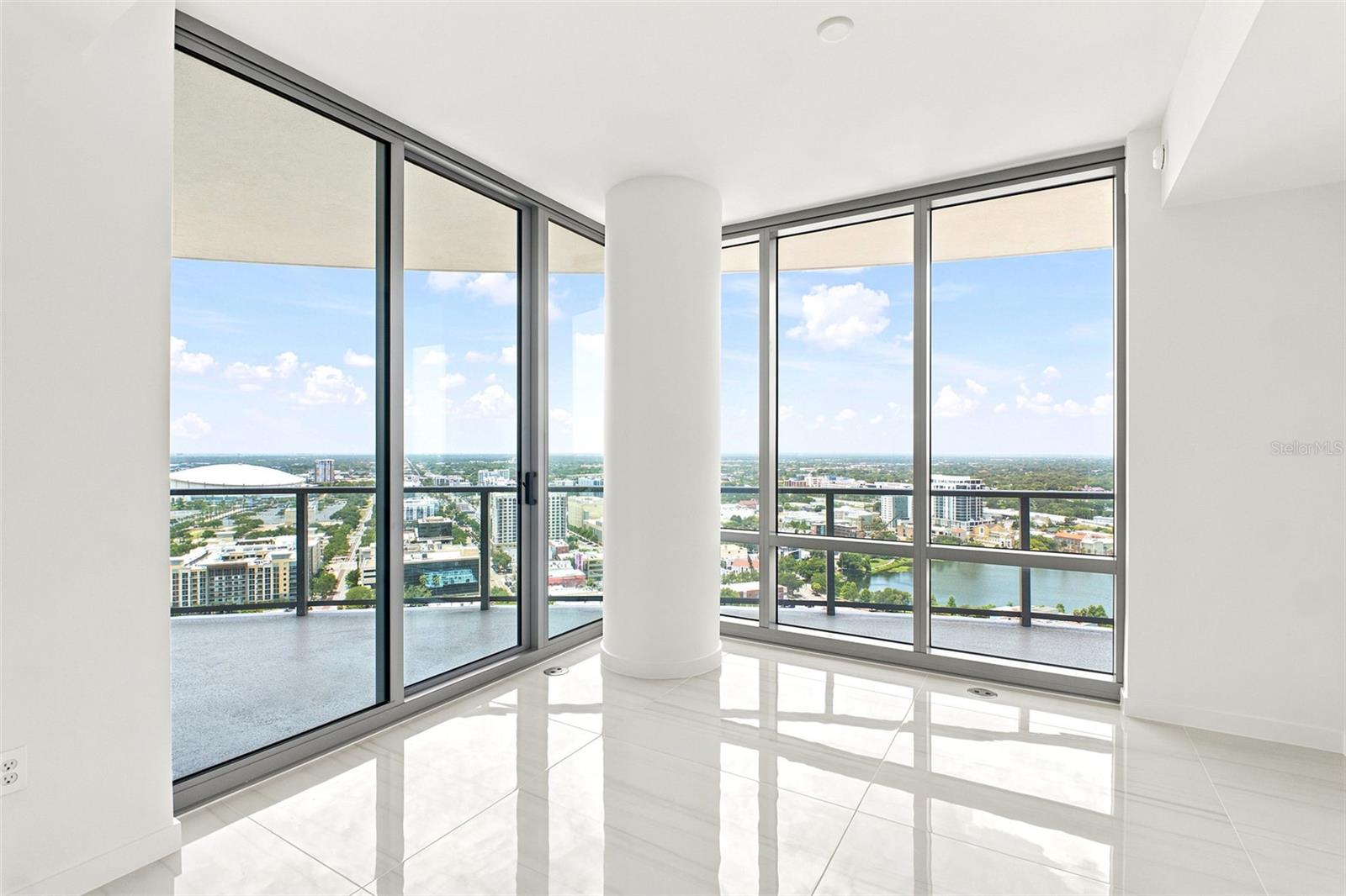 400 CENTRAL - Residential