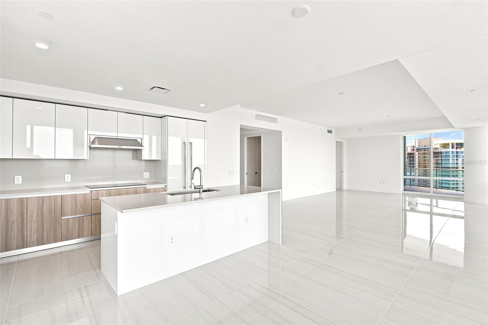 400 CENTRAL - Residential