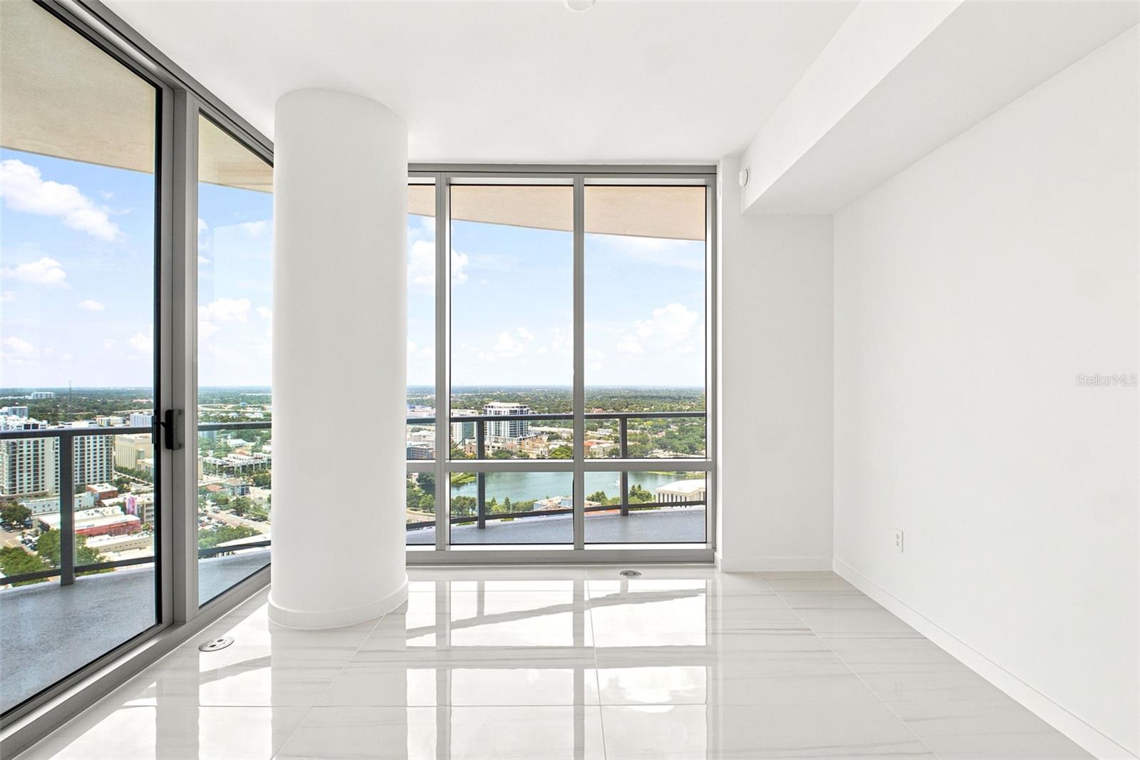 400 CENTRAL - Residential