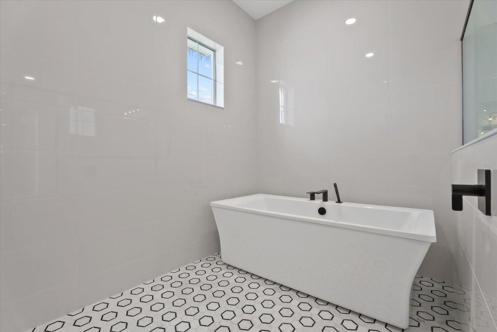 ISLES AT LAKEWOOD RANCH - Residential