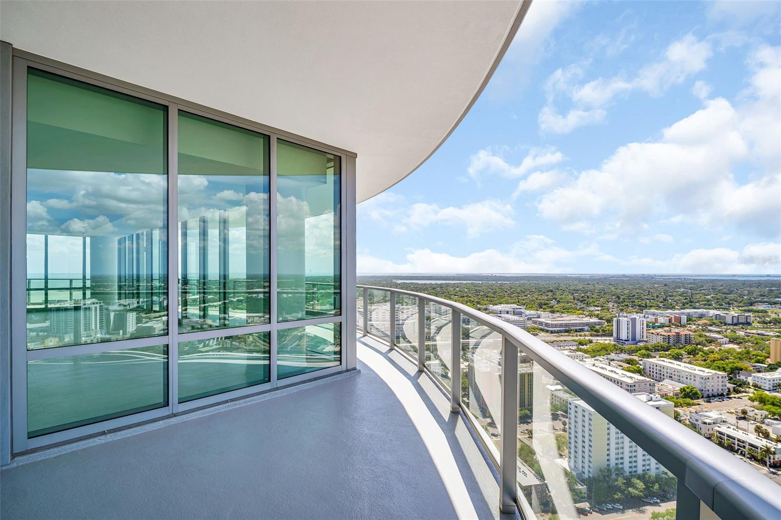 400 CENTRAL - Residential