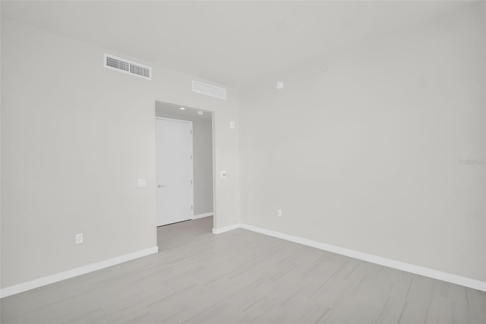 400 CENTRAL - Residential
